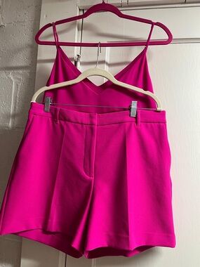 2 pc Express Editor shorts/cami